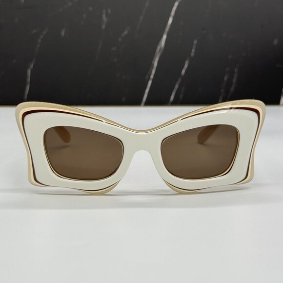 NEW LOEWE LW40140U 25E WOMEN SUNGLASSES BLACK CAT EYE LOEWE EYEWEAR - Picture 4 of 12